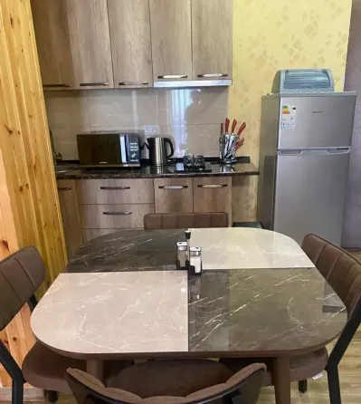 იყიდება 2 ოთახიანი ბინას 47მ² 1/5 სართ ბორჯომი