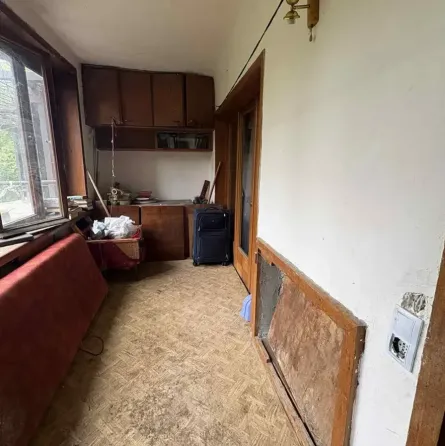 იყიდება 3 ოთახიანი ბინას 72მ² 4/5 სართ თბილისი