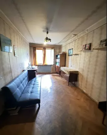 იყიდება 3 ოთახიანი ბინას 72მ² 4/5 სართ თბილისი