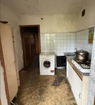 იყიდება 3 ოთახიანი ბინას 72მ² 4/5 სართ თბილისი