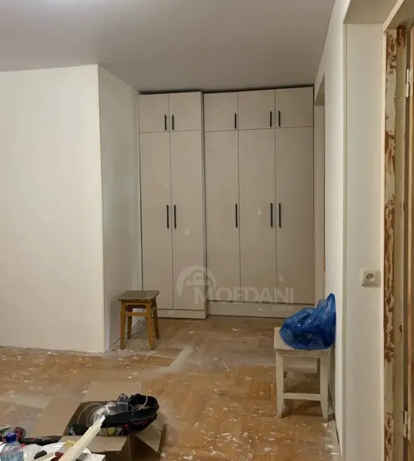 Продам 3-комн. квартиру 58м² 5/5 эт. Тбилиси - изображение 2