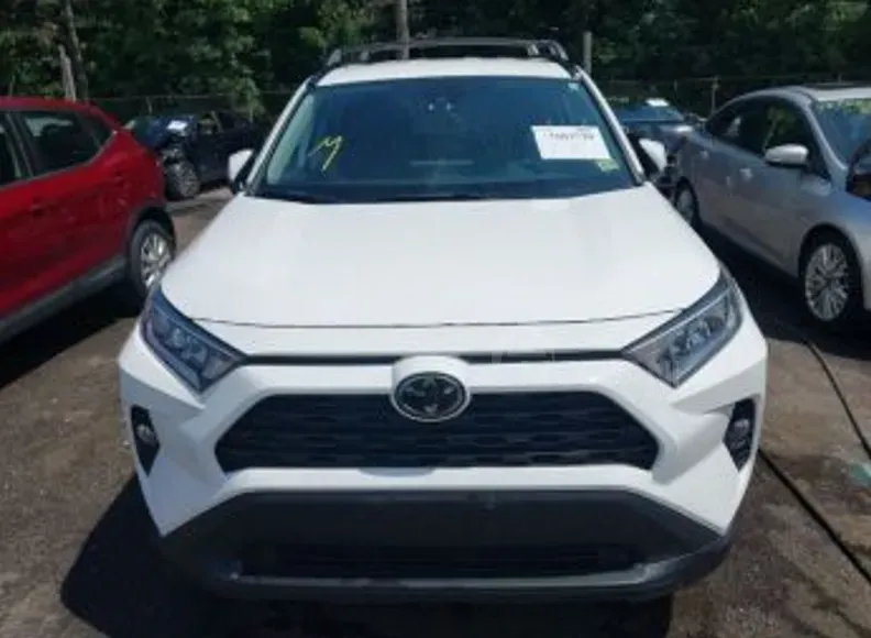 Toyota RAV4 2.5L 2021 Тбилиси - изображение 1