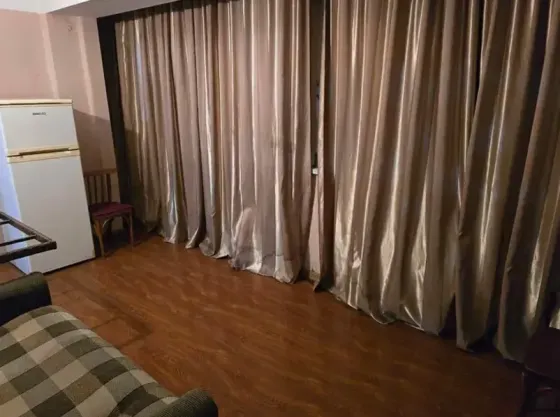 იყიდება 2 ოთახიანი ბინას 65მ² 4/8 სართ თბილისი