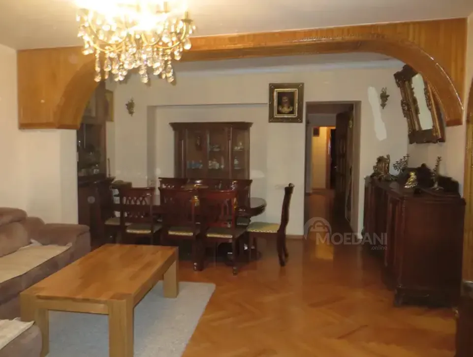 Продам 4-комн. квартиру 117м² 4/5 эт. Тбилиси - изображение 1