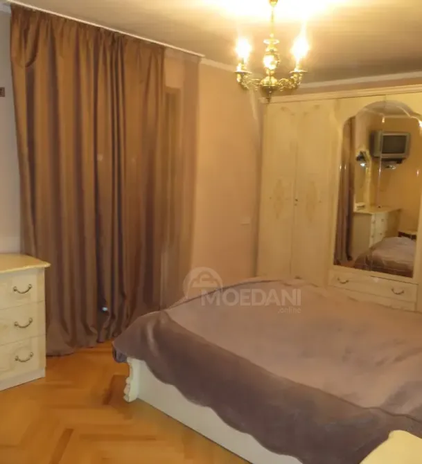 Продам 4-комн. квартиру 117м² 4/5 эт. Тбилиси - изображение 3