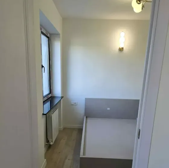 იყიდება 2 ოთახიანი ბინას 33მ² 5/6 სართ თბილისი