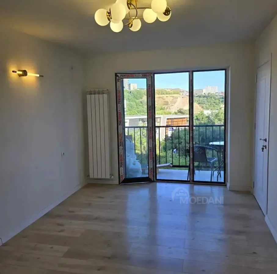 Продам 2-комн. квартиру 33м² 5/6 эт. Тбилиси - изображение 2