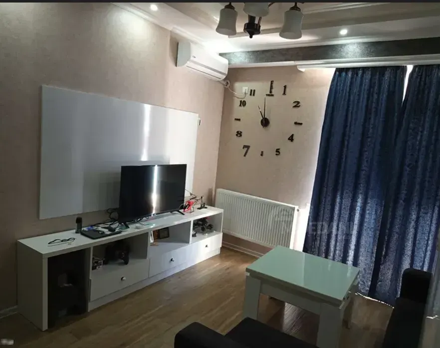 Продам 2-комн. квартиру 42м² 8/8 эт. Тбилиси - изображение 1