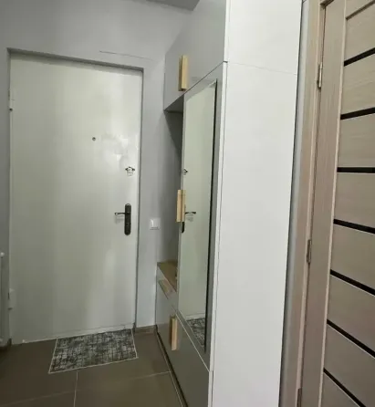 იყიდება 3 ოთახიანი ბინას 63მ² 3/11 სართ თბილისი