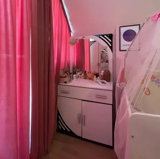 იყიდება 2 ოთახიანი ბინას 54მ² 5/5 სართ თბილისი