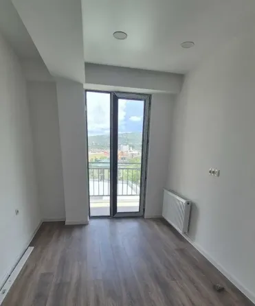 იყიდება 2 ოთახიანი ბინას 47.2მ² 6/7 სართ თბილისი