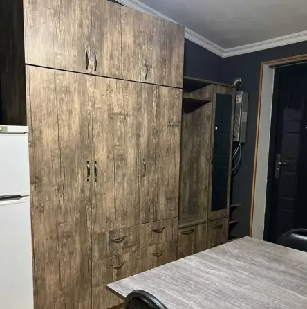 იყიდება 1 ოთახიანი ბინას 14მ² 3/3 სართ თბილისი