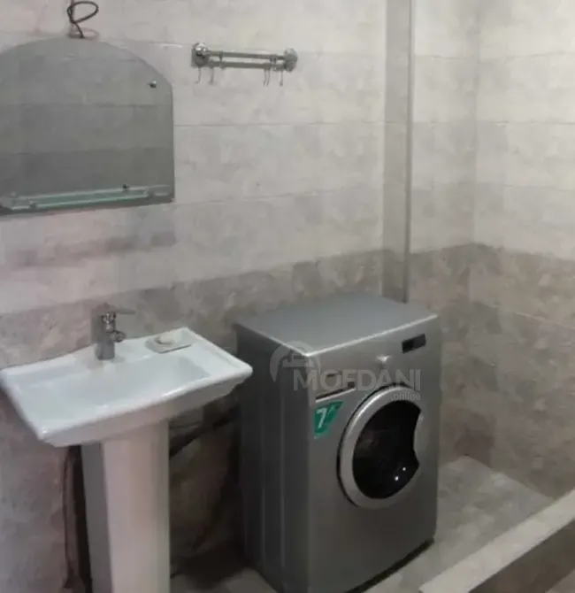 Продам 2-комн. квартиру 45м² 2/5 эт. Тбилиси - изображение 2