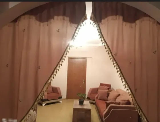 იყიდება 2 ოთახიანი ბინას 100მ² 1/1 სართ თბილისი