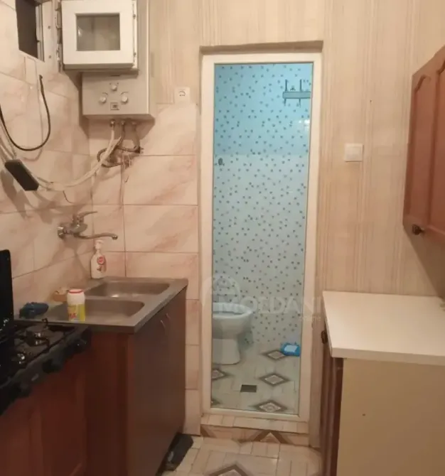 იყიდება 2 ოთახიანი ბინას 100მ² 1/1 სართ თბილისი - photo 3