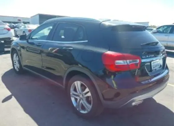 Mercedes GLA 2L 2016 Тбилиси