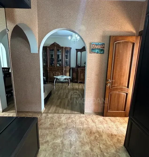 Продам 5-комн. квартиру 60м² 7/9 эт. Тбилиси - изображение 1