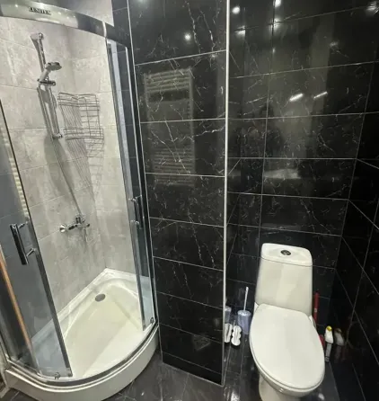 იყიდება 2 ოთახიანი ბინას 70მ² 2/12 სართ თბილისი