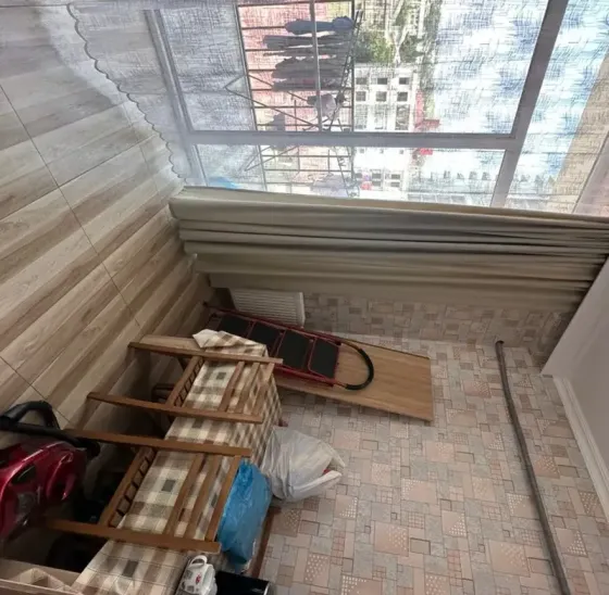 იყიდება 4 ოთახიანი ბინას 72მ² 5/12 სართ თბილისი