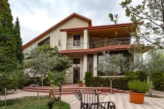 House for rent 900м² Tbilisi