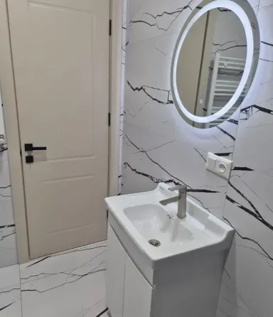 იყიდება 3 ოთახიანი ბინას 54მ² 3/12 სართ თბილისი