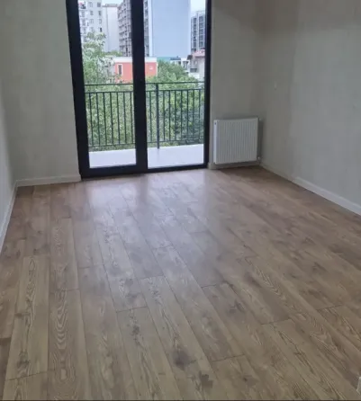 იყიდება 3 ოთახიანი ბინას 54მ² 3/12 სართ თბილისი