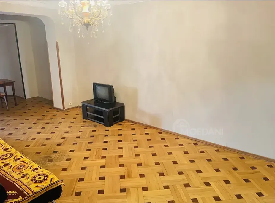 Сдам 3-комн. квартиру 1000м² 5/8 эт. Тбилиси - изображение 3