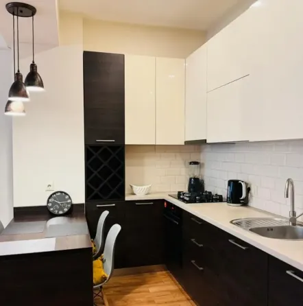 Сдам 2-комн. квартиру 70м² 4/9 эт. Тбилиси