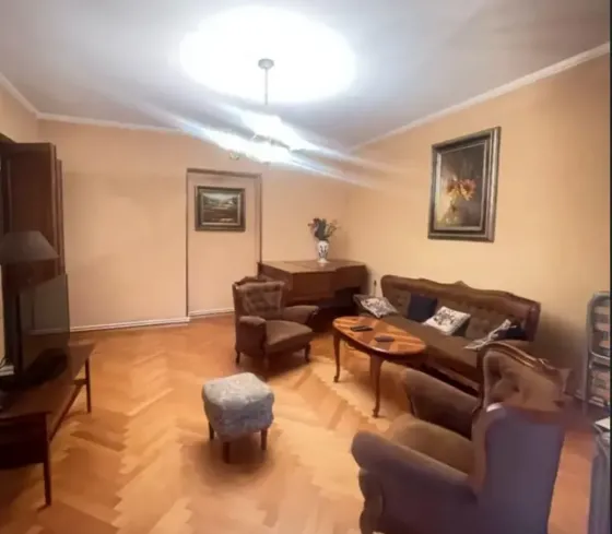 Сдам 2-комн. квартиру 80м² 1/3 эт. Тбилиси