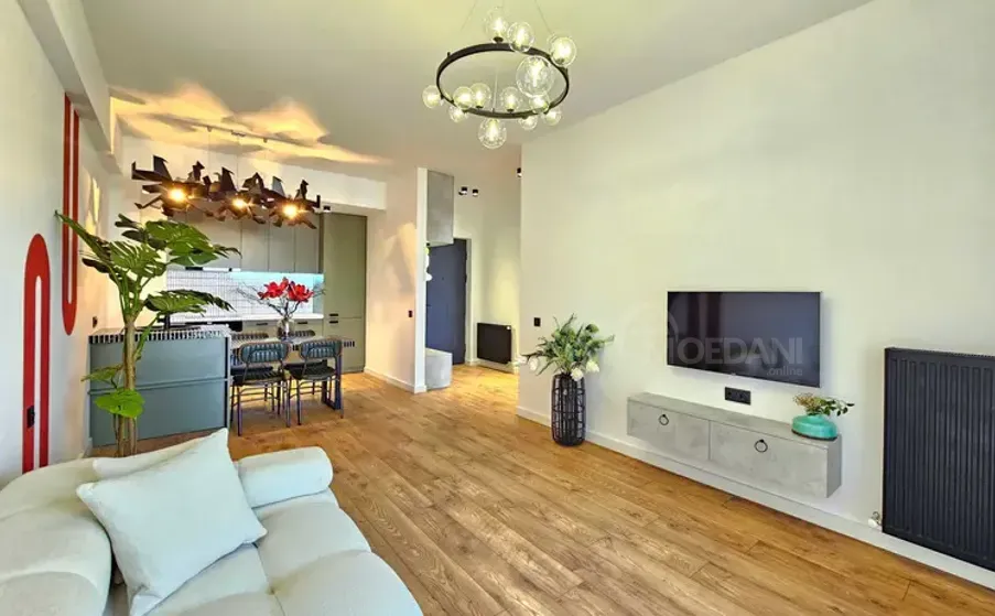 იყიდება 2 ოთახიანი ბინას 53მ² 5/11 სართ თბილისი - photo 8