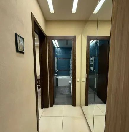 იყიდება 2 ოთახიანი ბინას 60მ² 16/22 სართ თბილისი