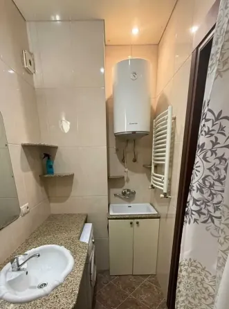 Сдам 4-комн. квартиру 127м² 7/14 эт. Тбилиси