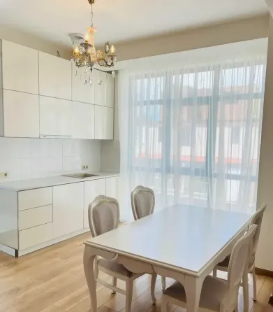 იყიდება 2 ოთახიანი ბინას 55მ² 9/14 სართ თბილისი