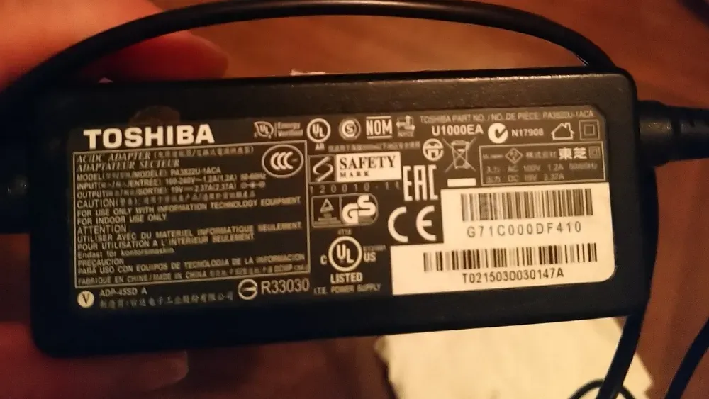 Იყიდება ნოუთბუქი Toshiba Satellite c55-b5101 თბილისი - photo 2