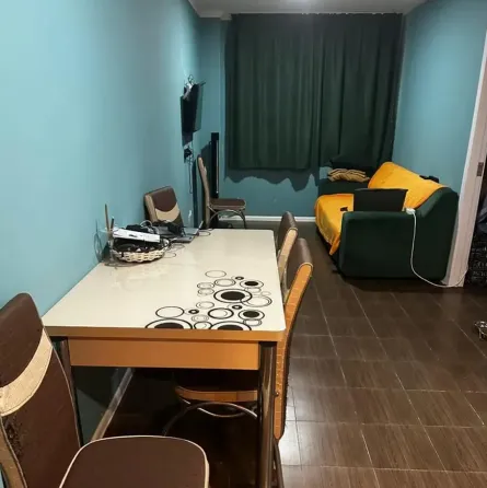 იყიდება 2 ოთახიანი ბინას 40მ² 1/5 სართ თბილისი