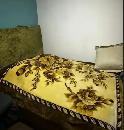 იყიდება 2 ოთახიანი ბინას 40მ² 1/5 სართ თბილისი