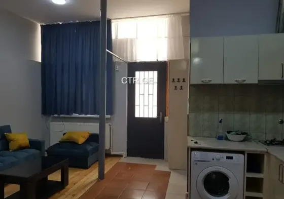 იყიდება 3 ოთახიანი ბინას 60მ² 2/2 სართ თბილისი