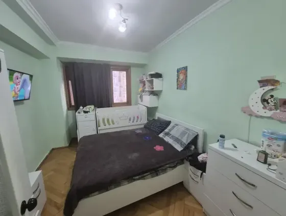 იყიდება 2 ოთახიანი ბინას 60მ² 7/14 სართ თბილისი