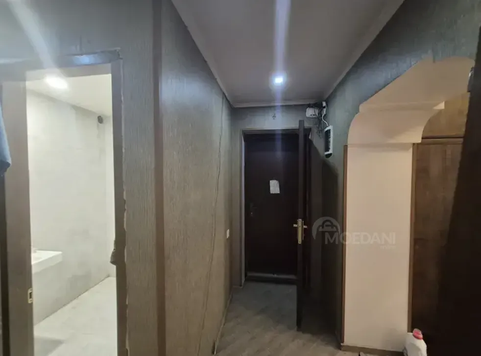 Apartments For Sale three-room 84м² 2/8 floor Tbilisi - photo 2