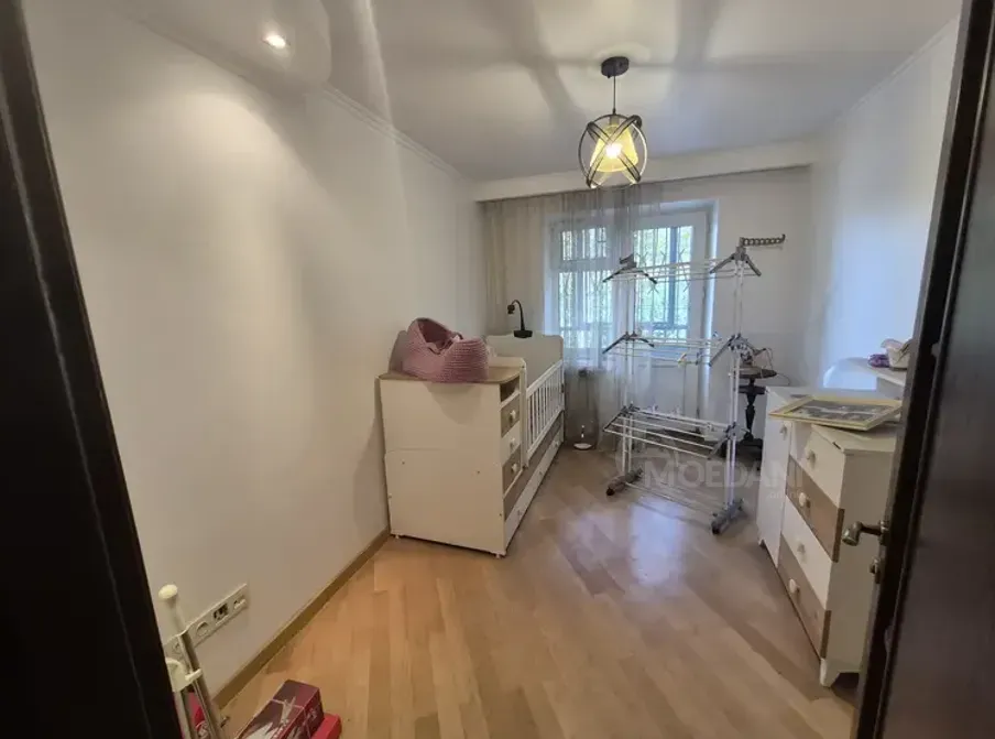 Apartments For Sale three-room 84м² 2/8 floor Tbilisi - photo 4