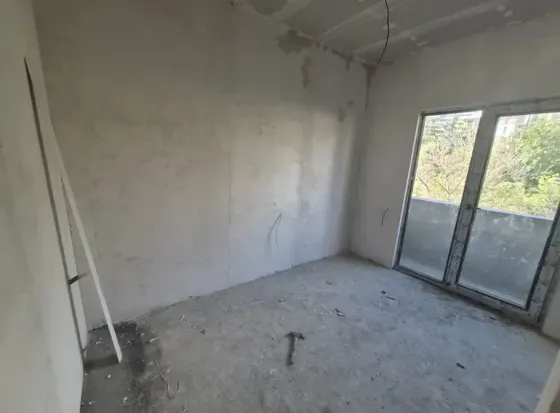 იყიდება 3 ოთახიანი ბინას 60მ² 8/8 სართ თბილისი