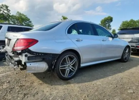 Mercedes E 3L 2019 თბილისი