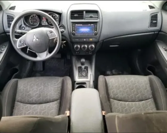 Mitsubishi Outlander 2021 Тбилиси