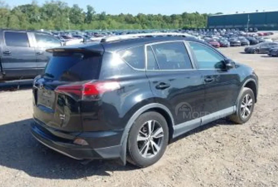 Toyota RAV4 2.5L 2018 Тбилиси - изображение 2