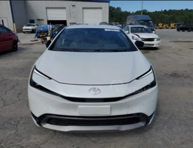 Toyota Prius 2L 2024 Тбилиси - изображение 1