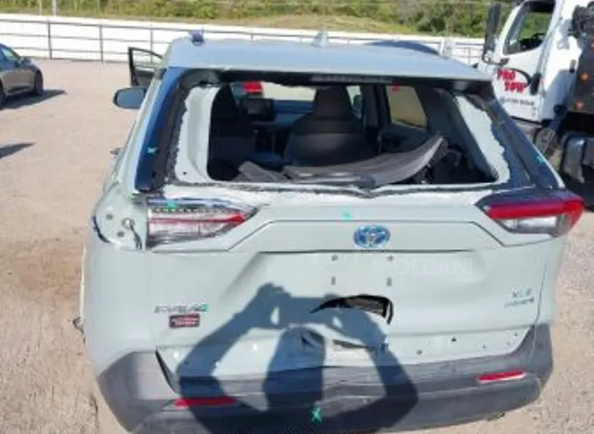 Toyota RAV4 2.5L 2020 Тбилиси - изображение 3