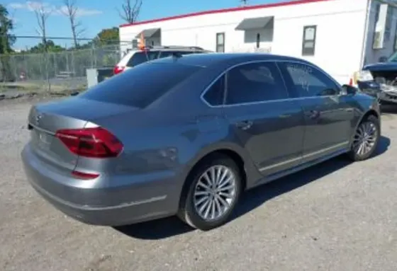Volkswagen Passat 1.8 2017 Тбилиси