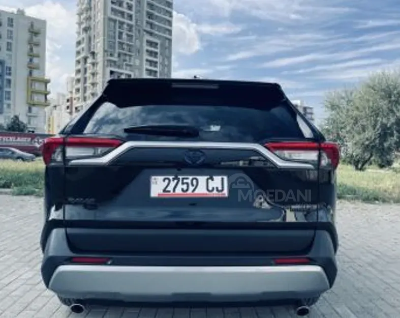 Toyota RAV4 2.5L 2024 Тбилиси - изображение 3