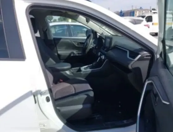 Toyota RAV4 2.5L 2020 Тбилиси