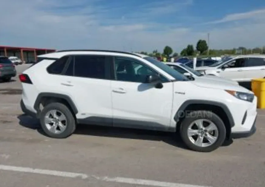 Toyota RAV4 2.5L 2020 Тбилиси - изображение 4